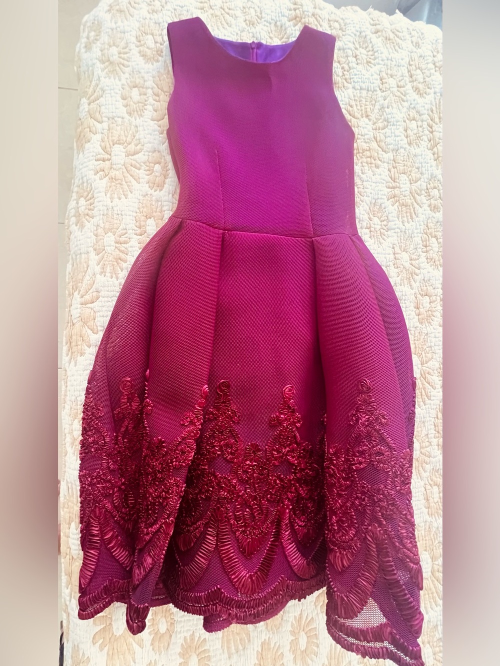 Women Sleeveless Burgundy Party Dress with Lace Hem
